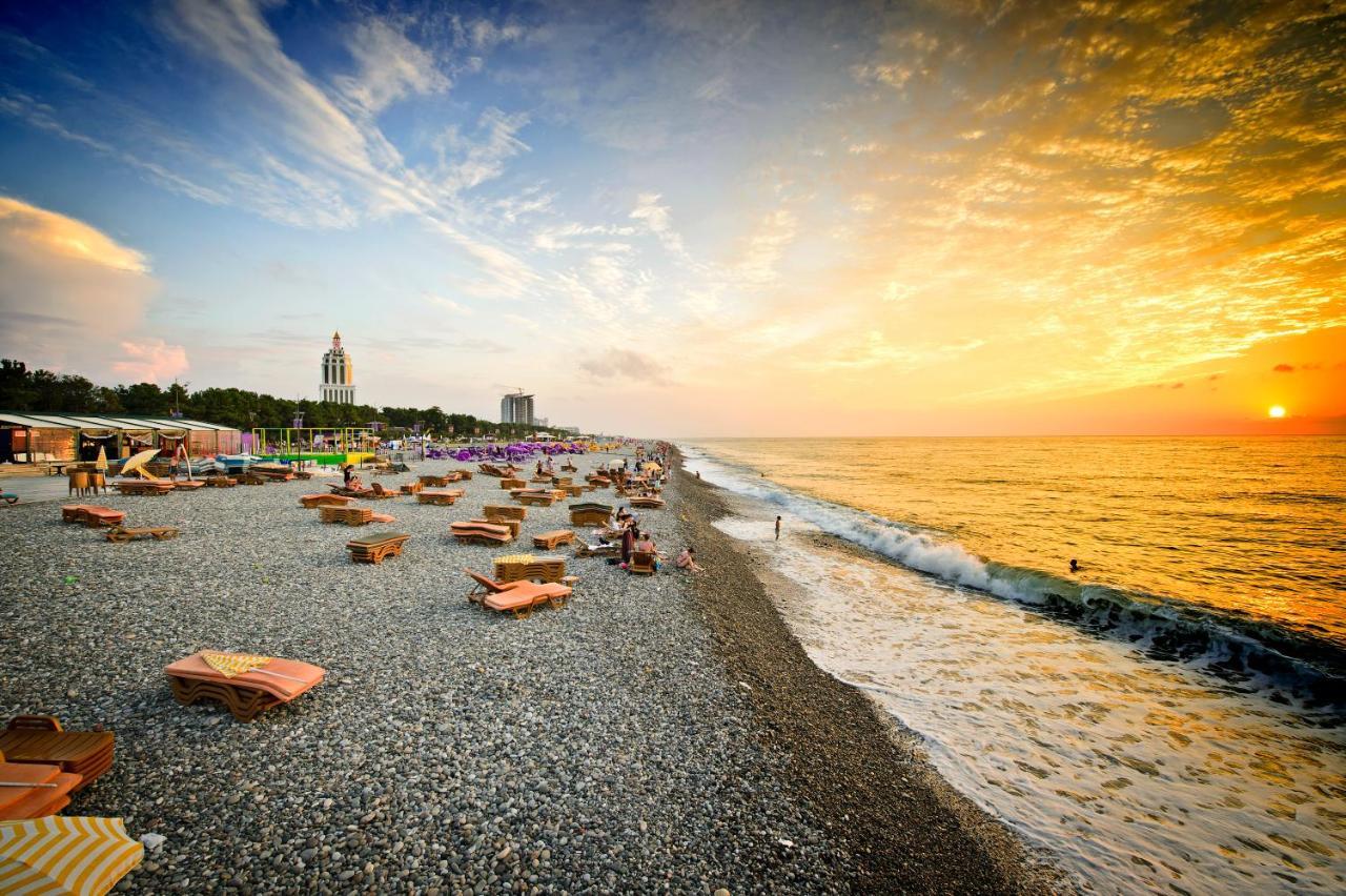באטומי Orbi City Sea View מראה חיצוני תמונה