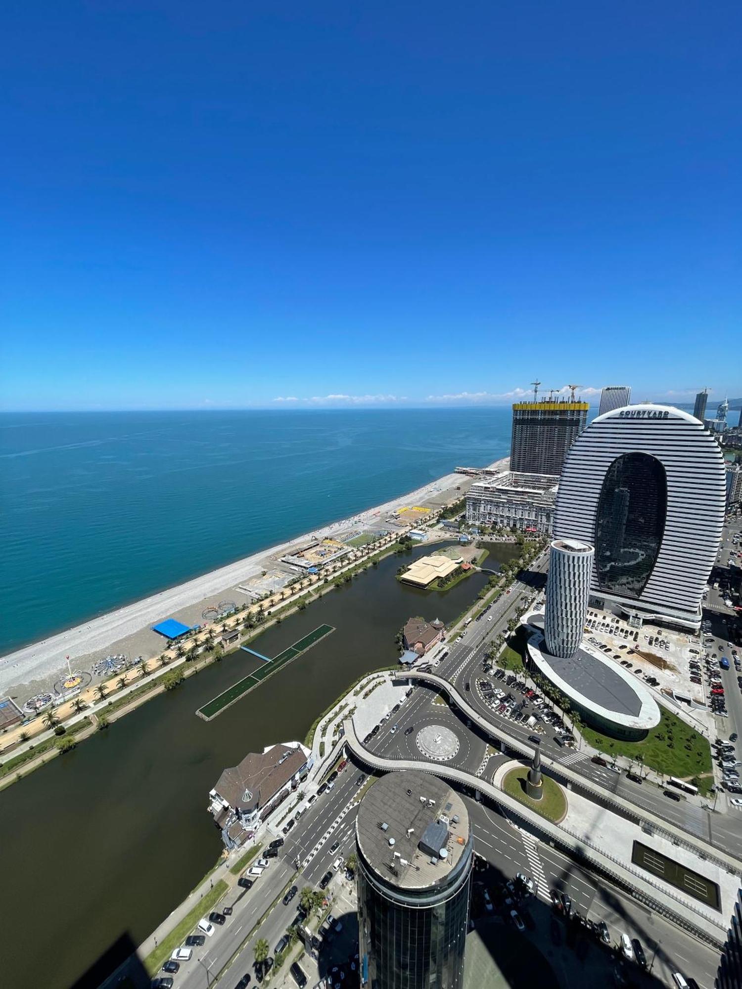 באטומי Orbi City Sea View מראה חיצוני תמונה