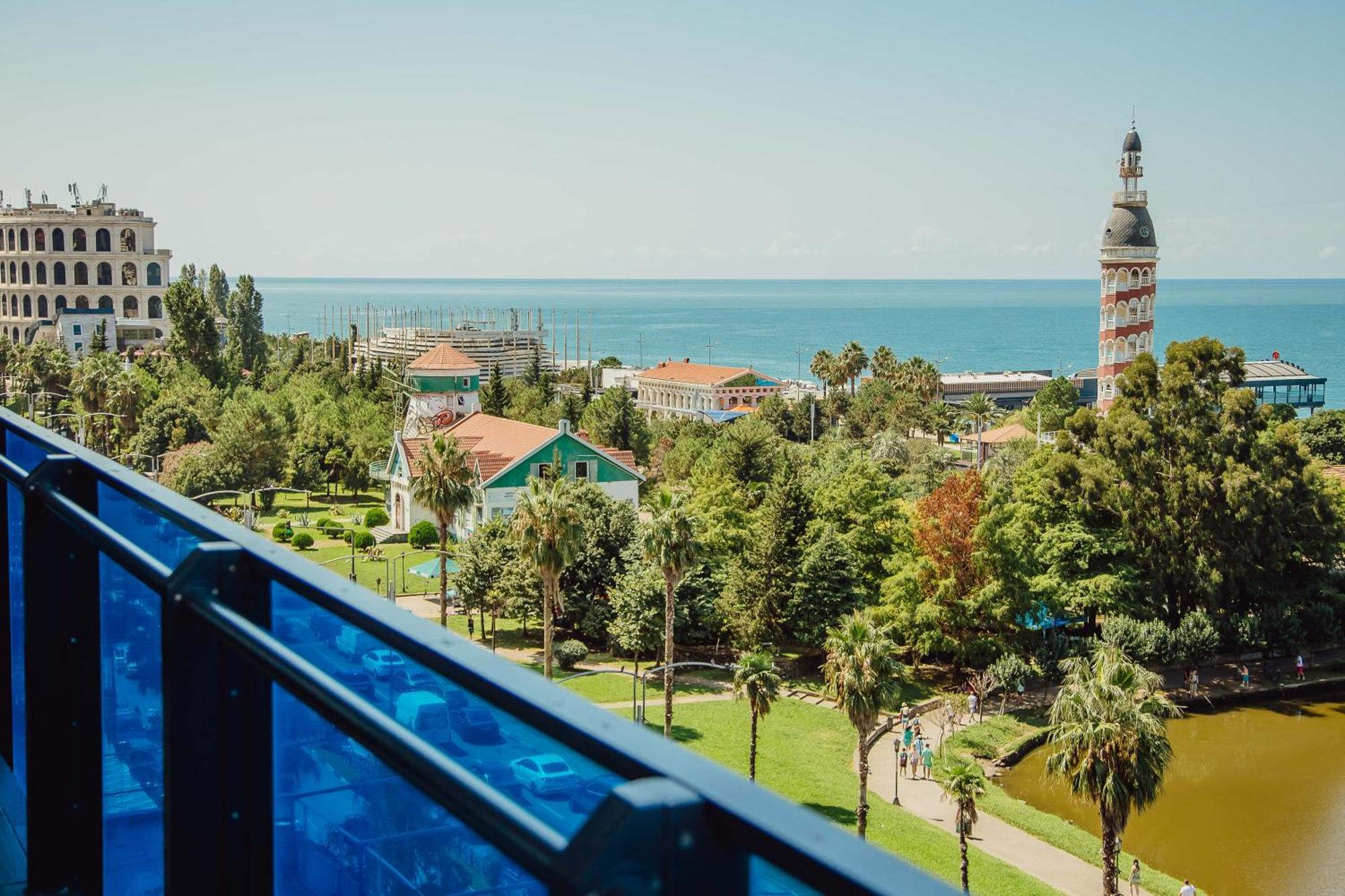 באטומי Orbi City Sea View מראה חיצוני תמונה