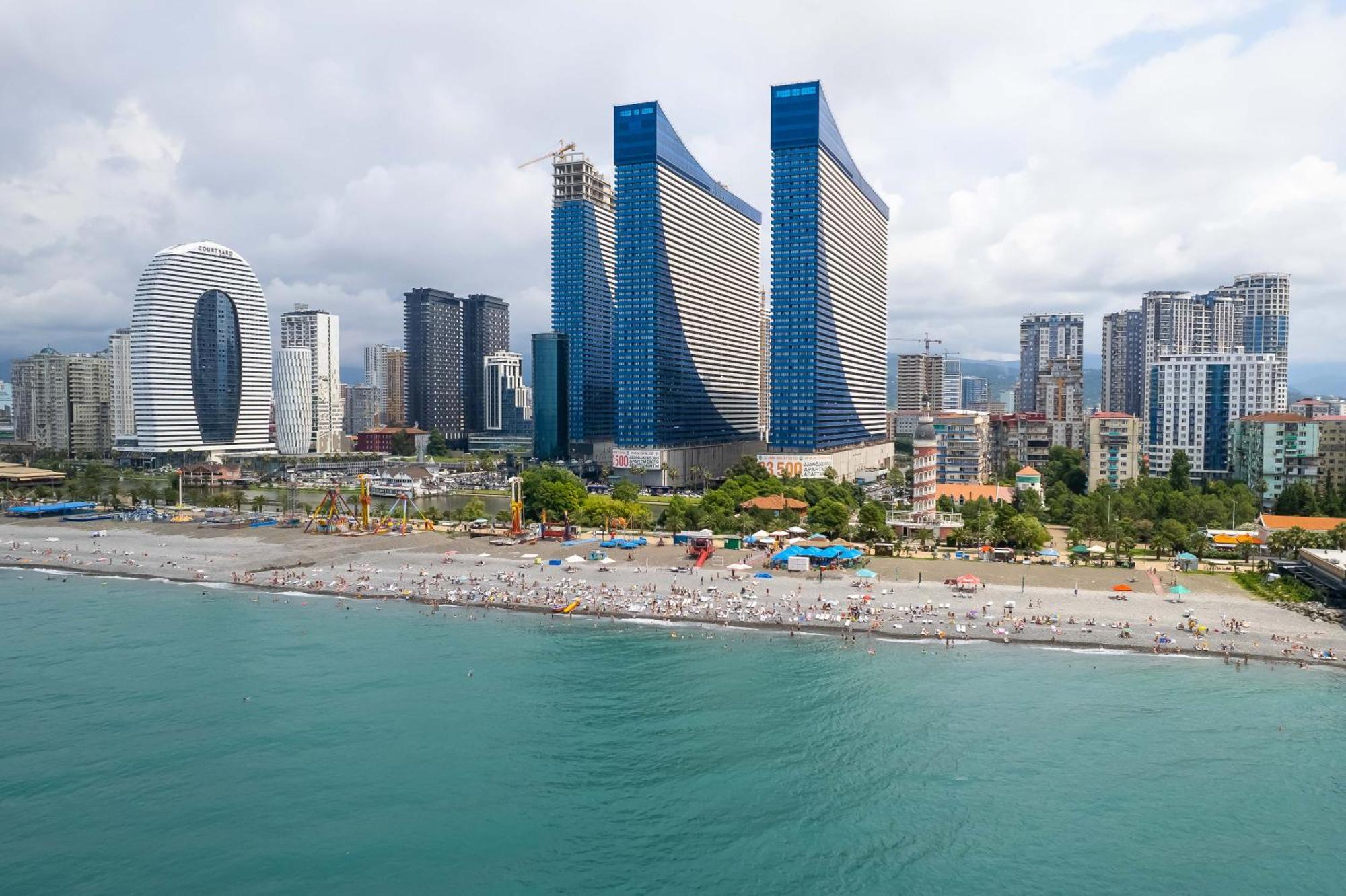 באטומי Orbi City Sea View מראה חיצוני תמונה